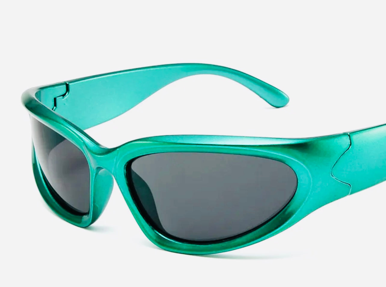 “Y2K” SUNNIES